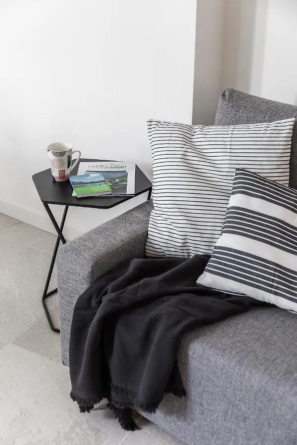 Carlotta'S Home By Holiday Solutions Albese Con Cassano 0*,  Italy
